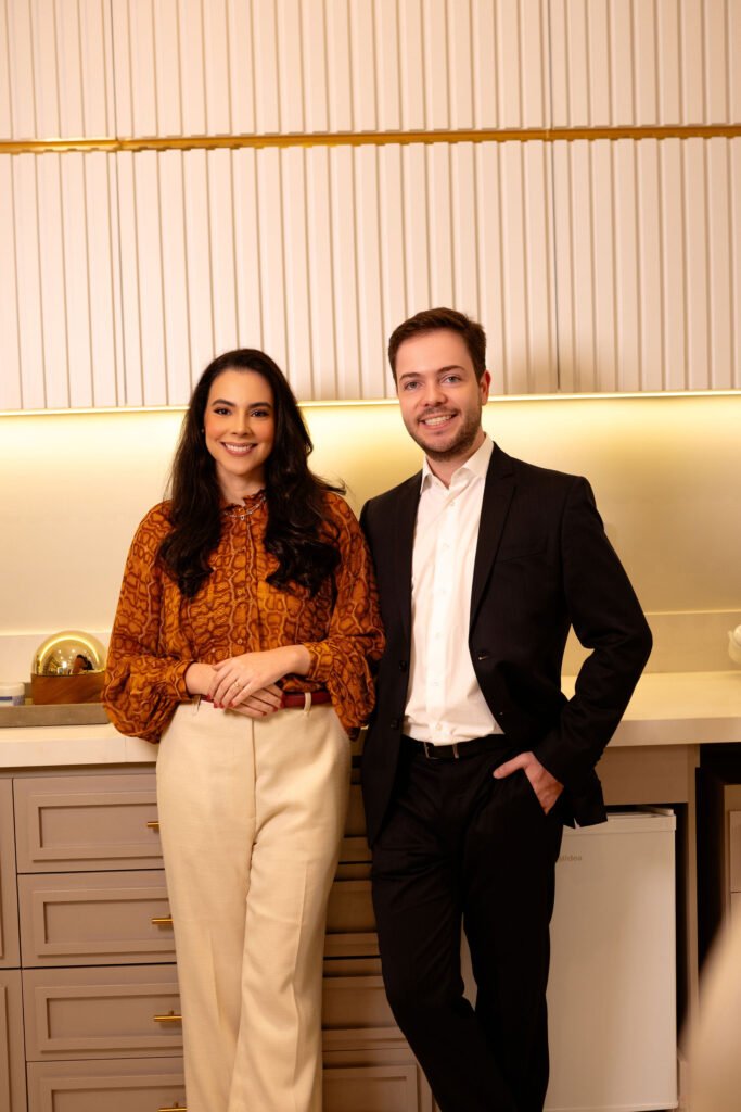 Dra. Izadora Reis e Dr. Lucas Cunha - RC Cirurgia Plástica Catalão Goiás